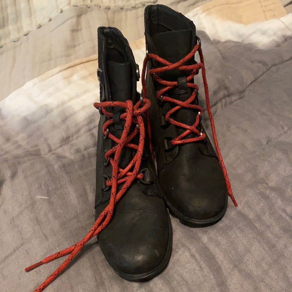 Sorel Phoenix Lace Boot